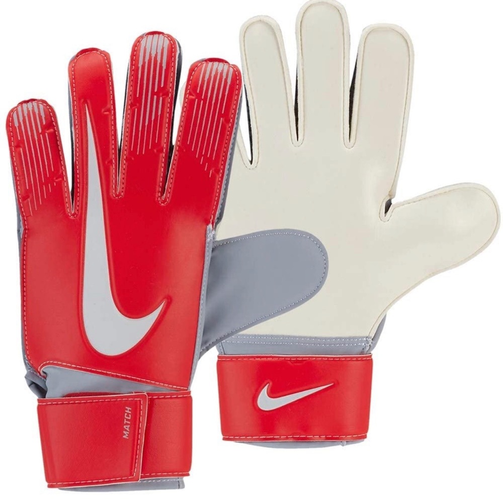 Nike goalkeeper gloves NWT open box